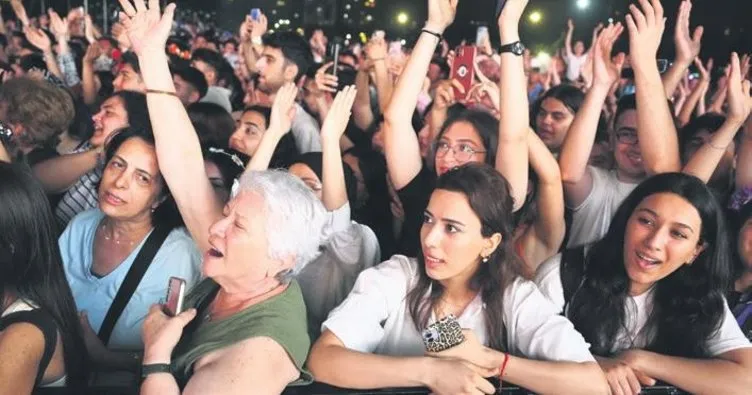 Festivalde konser coşkusu