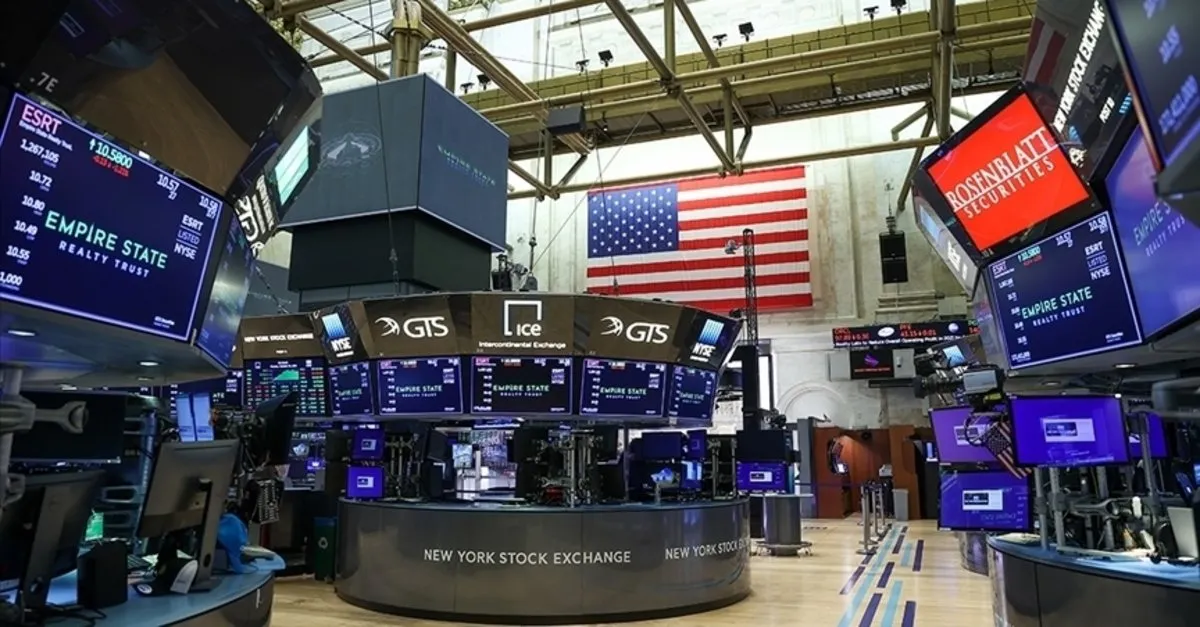 New York Borsası İlk İşlemde Kararsız: Jeopolitik Riskler ve Jackson Hole'dan Gelen Veriler Gözler Altında