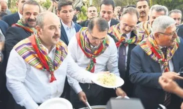 Bakanlar pilav bahşişi bıraktı #bilecik