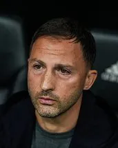 Domenico Tedesco, ilk derbisinde kazandı