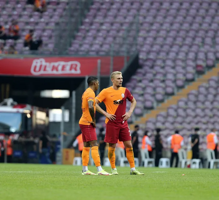 son-dakika-volkan-demirelden-galatasaray-taraftarini-cildirtan-yorum-yildiz-isim-icin-olay-sozler-1632134755821.jpg