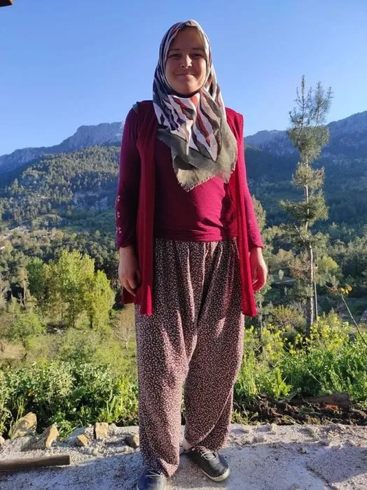 Eşini 24 yerinden bıçakladı: Beni öldürüyor kurtarın diye yardım istemiş!