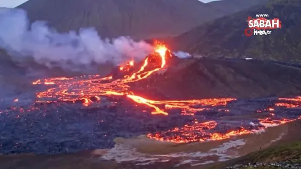 İzlanda'da Fagradals Yanardağı 6 bin yıl sonra lav püskürtmeye başladı | Video
