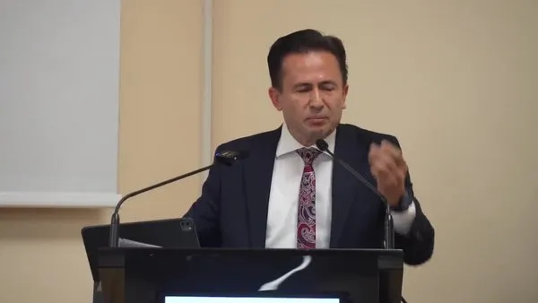 Tuzla Belediye Başkanı hem meclisi hem sosyal medyayı salladı! 'İBB uyku moduna geçti'