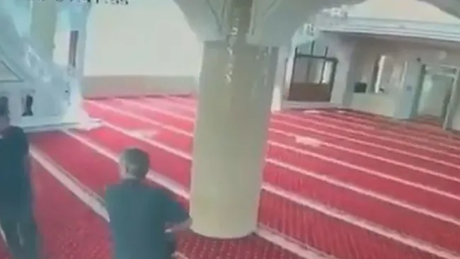 bahcelievlerde-cami-imami-yumruklu-saldiriya-ugradi-1779742456793.jpeg
