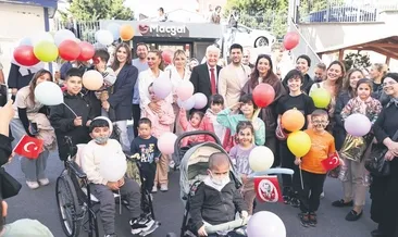 Minik kalplerin bayram sevinci