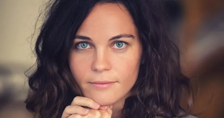 Tülin Özen Kimdir?