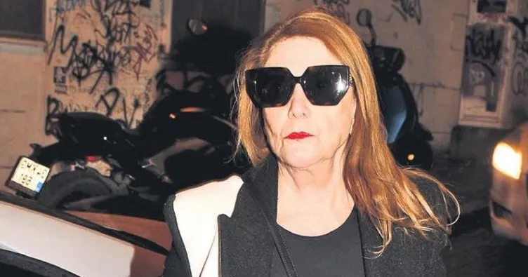 Oyuncu koçu yol kapanına takıldı