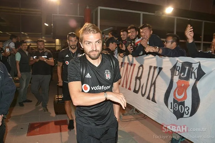Beşiktaş’a sabaha karşı coşkulu karşılama