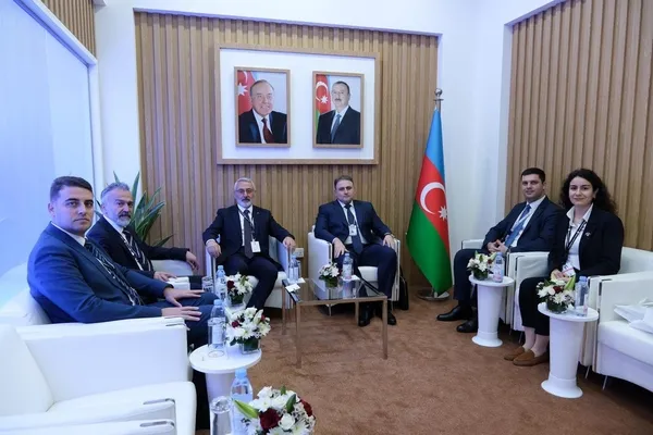 mke-ve-azerbaycan-savunma-sanayii-bakanligi-arasinda-stratejik-gorusme-1739994302611.jpg