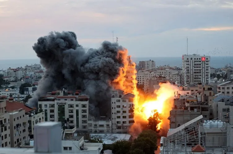 SON DAKİKA | İsrail’den Gazze’ye ağır bombardıman: Bölgeden dumanlar yükseliyor