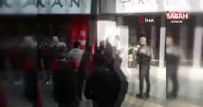 Trabzon’da sokakta kavga eden genç kızlara vatandaştan skandal hareket |Video