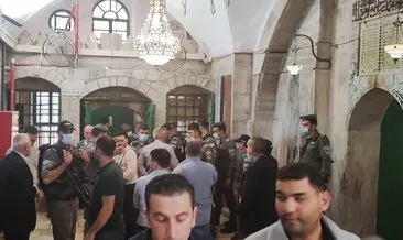 İsrail polisinden Harem-i İbrahim Camii’ne baskın! İbadet edenleri zorla dışarı çıkardılar