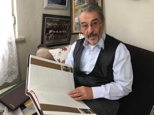 gazeteci-ve-yazar-sadik-albayrak-trabzon-drda-okuyuculari-ile-bulusacak-iki-basucu-eser-icin-soylesi-ve-imza-g-1754548769642.jpeg Gazeteci ve yazar Sadık Albayrak Trabzon D&R'da okuyucuları ile buluşacak: İki başucu eser için söyleşi ve imza günü…
