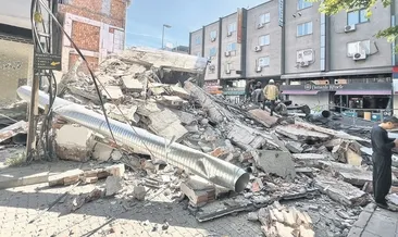 Eksik malzemeden çöktü 1 kişi öldü 8 kişi yaralandı