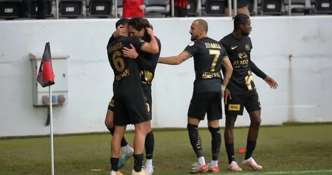 Ahlatcı Çorum evinde Erzurumspor’a gol yağdırdı Ahlatcı Çorum evinde Erzurumspor’a gol yağdırdı