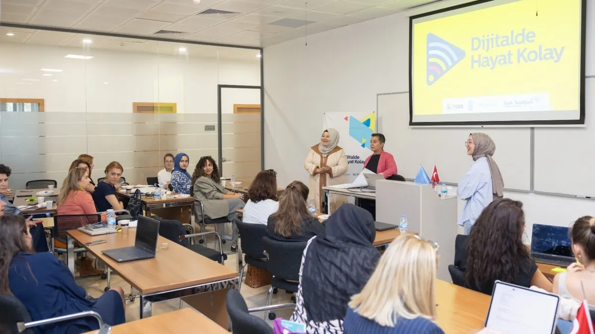 ‘Dijitalde Hayat Kolay’ projesinde mentörlük ve hibe başvuruları başladı