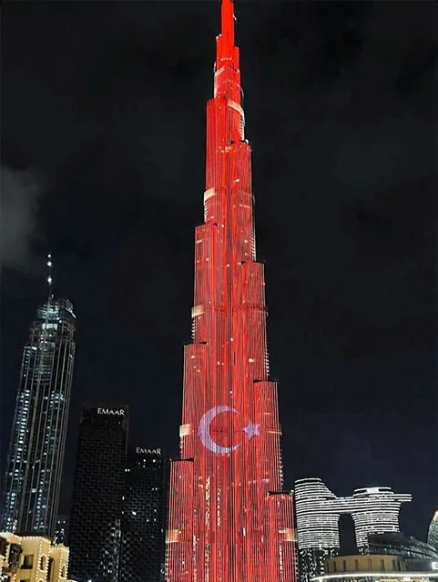 baede-baskan-erdogan-icin-hazirlik-yapildi-dunyanin-en-yuksek-binasi-burj-khalifaya-turk-bayragi-yansitildi-1644781855474.jpg BAE'de Başkan Erdoğan için hazırlık yapıldı! Dünyanın en yüksek binası Burj Khalifa'ya Türk Bayrağı yansıtıldı