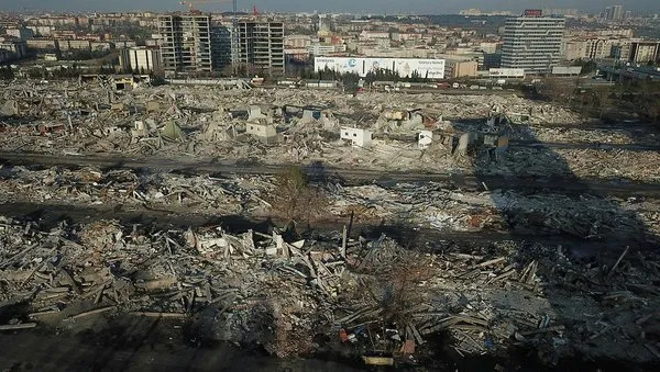 Zeytinburnu'ndaki Nakliyeciler Sitesi'nin yıkımı tamamlandı