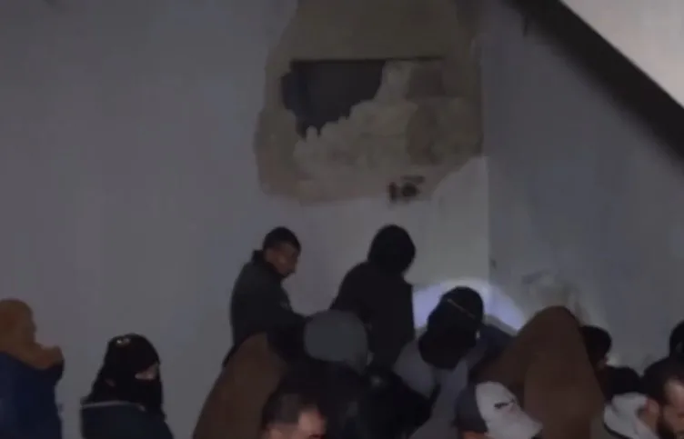 A Haber Sednaya zindanlarında: Yeni ölüm hücreleri gün yüzüne çıktı! Duvarların arkasına inşa etmişler…