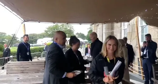 ABD Başkanı Joe Biden BBC muhabirlerini masadan kovdu