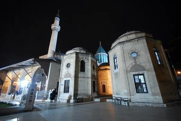 İşte kare kare Mevlana Dergahı