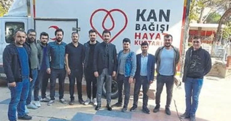 AK Partili gençler kan bağışı yaptı