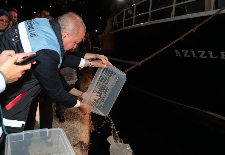 Cumhurbaşkanı Erdoğan, su ürünleri av sezonunun açılış programına katıldı