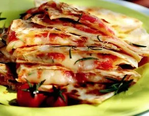 Lavaşlı Kolay Pizza