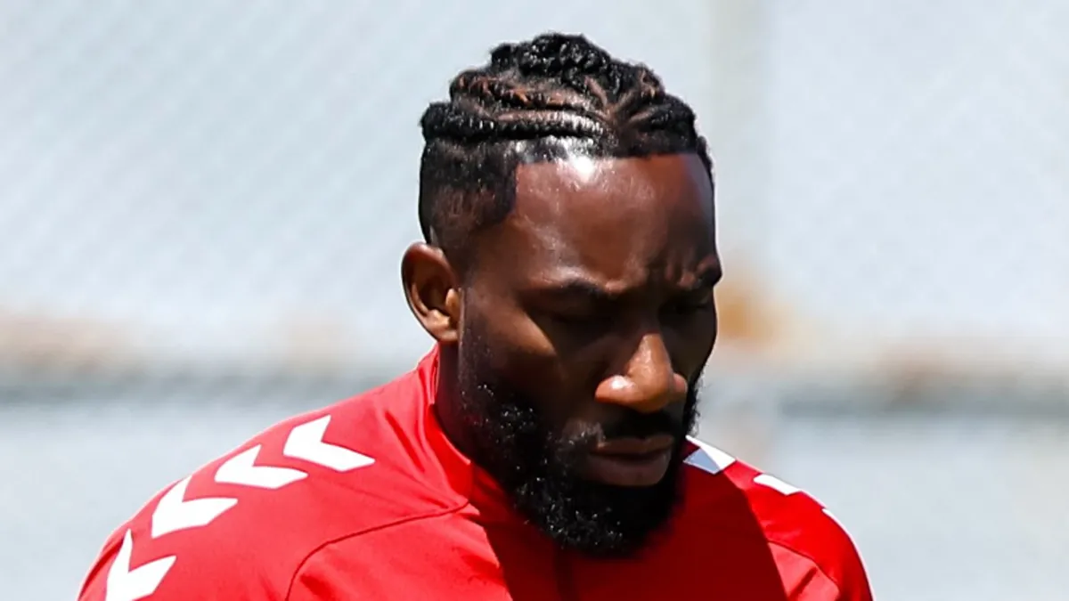 Sivassporlu futbolcu Aaron Appindangoye