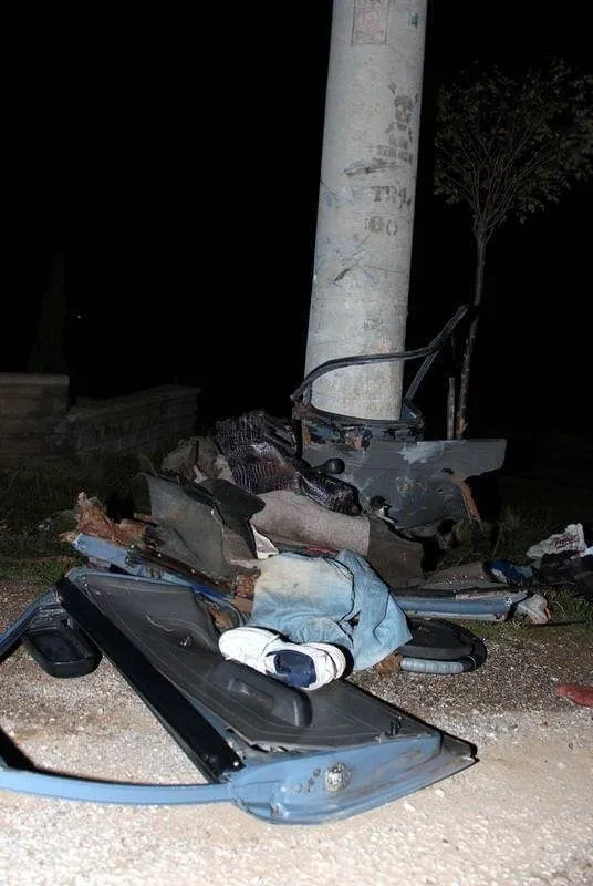 Otomobil üçe bölündü