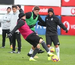 Beşiktaş’ta 7 genç A takımla idmana çıktı