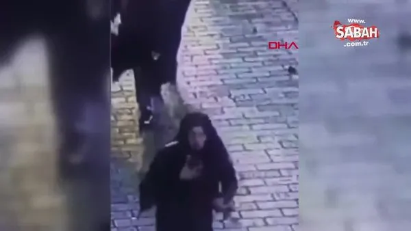 İstiklal Caddesi'ndeki patlama sonrası şüpheli kadının kaçış anı kamerada | Video