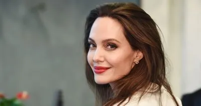 Yeni aşk bombası: Angelina Jolie’nin aklını çelmeye çalışan bakın kim! Hayranlardan sakın hayır deme mesajı