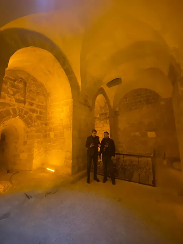 urfa-kalesinde-cikan-eserler-buyuk-dikkat-cekiyor-1692879623693.jpg