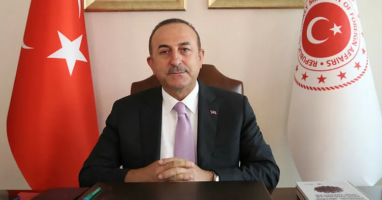 Bakan Çavuşoğlu’ndan Yunanistan’a tepki! Yunanistan mültecilerin haklarını ihlal etmektedir