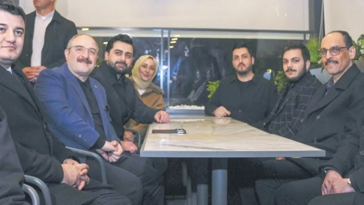 MİT Başkanı gençlerle sahur sofrasında