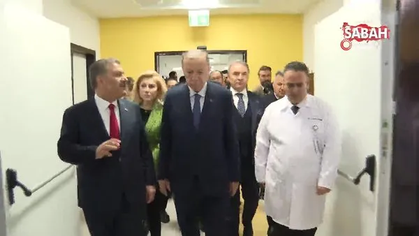 Başkan Erdoğan İzmir Şehir Hastanesi Çocuk Servisi'ni ziyaret etti | Video