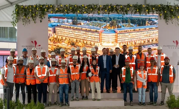 florentia-villageda-geri-sayim-basladi-dunya-markalari-son-hazirliklar-icin-bir-araya-geldi-1783684318039.jpeg