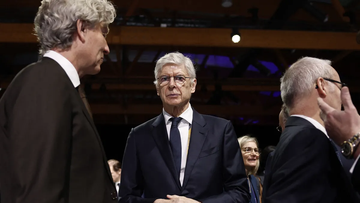 FIFA Futbol Gelişim Direktörü Arsene Wenger’in hedefi 100 ülkede 100 akademi! FIFA Futbol Gelişim Direktörü Arsene Wenger’in hedefi 100 ülkede 100 akademi!