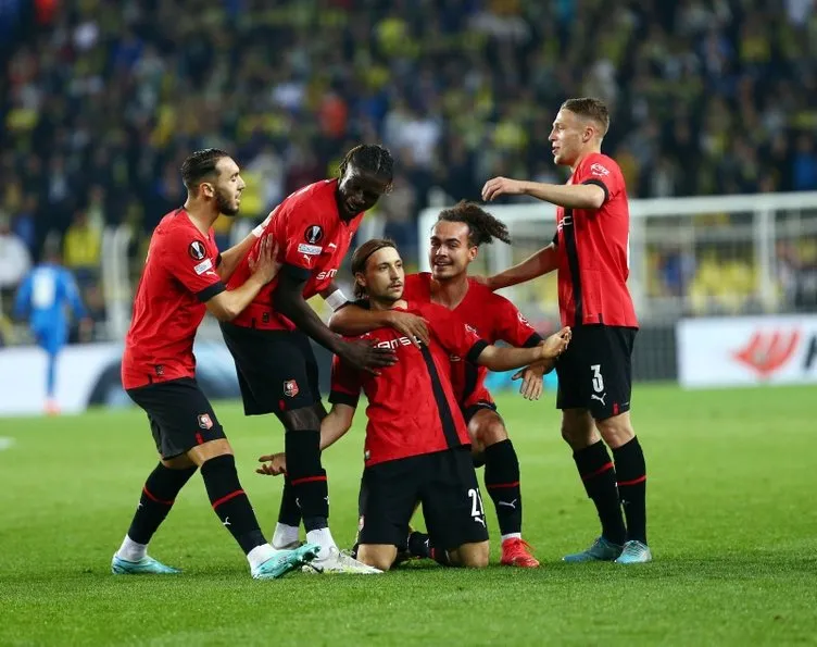 Son dakika Fenerbahçe haberleri: Fenerbahçe - Rennes maçı sonrası Jesus’a övgü dolu sözler! Ayakta alkışlanacak