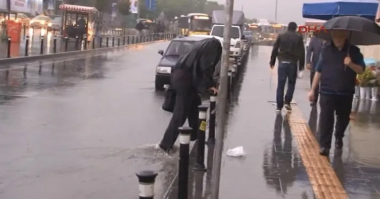 İstanbul sabaha yağmurla uyandı