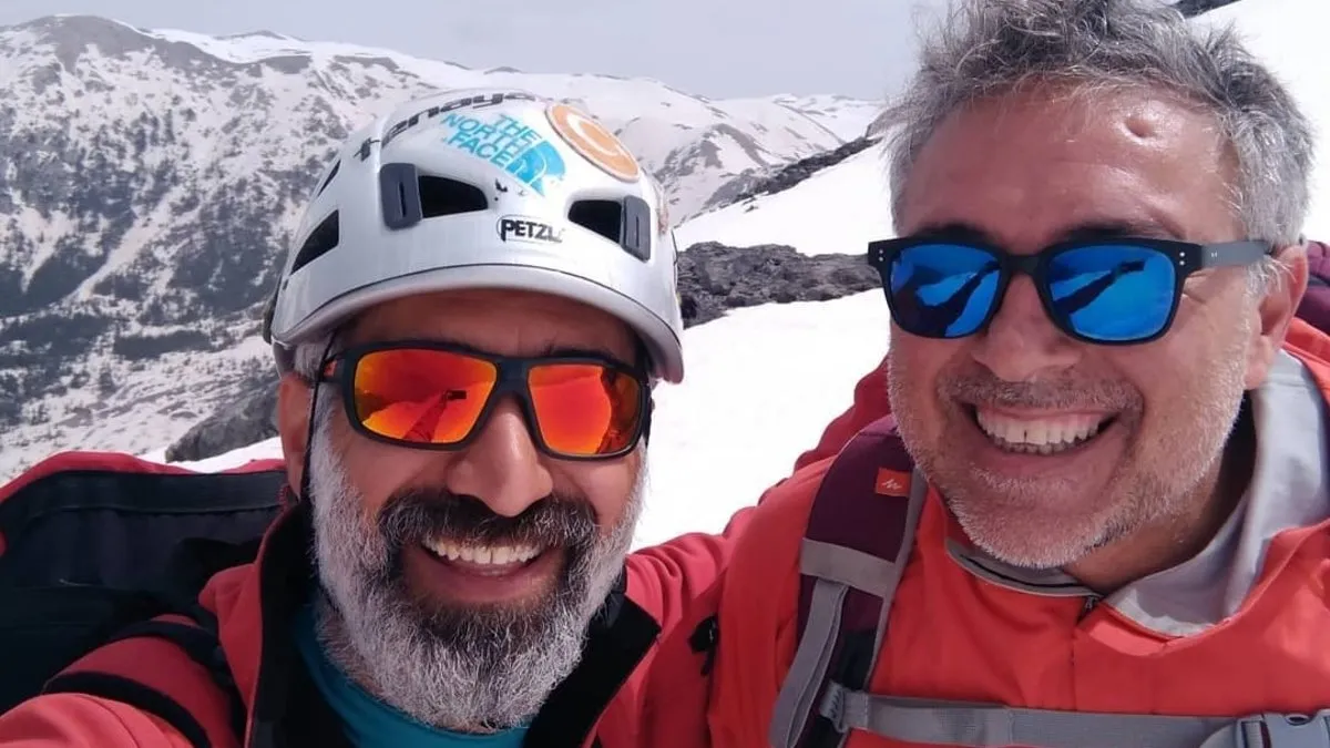 Rusya’da Ebruz Dağı’nda 5 bin 642 metre yükseklikte Türk dağcı grubu zirvede hipotermi geçirdi: 2 ölü