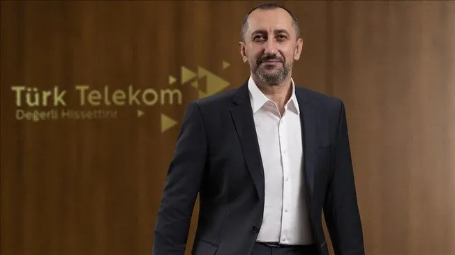 turk-telekom-ceosu-umit-onal-fiber-altyapimiz-ve-mobildeki-guclu-buyume-ile-5g-ve-otesi-icin-haziriz-1755166102812.jpg