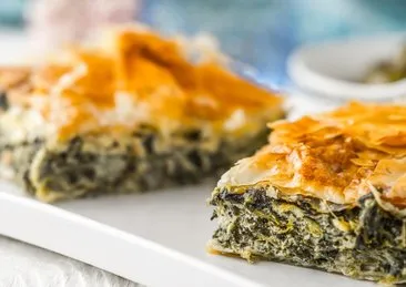 Sofraları şenlendiren lezzet: Ispanaklı börek tarifi