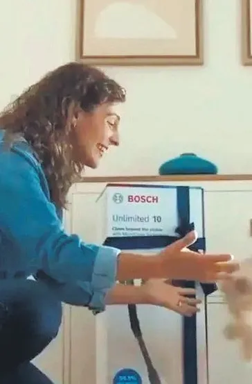 Reklamda köpek hedefte Türkiye
