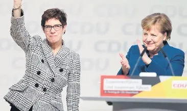AKK CDU’yu bitiriyor