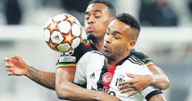 Alex en az 1 ay yok!