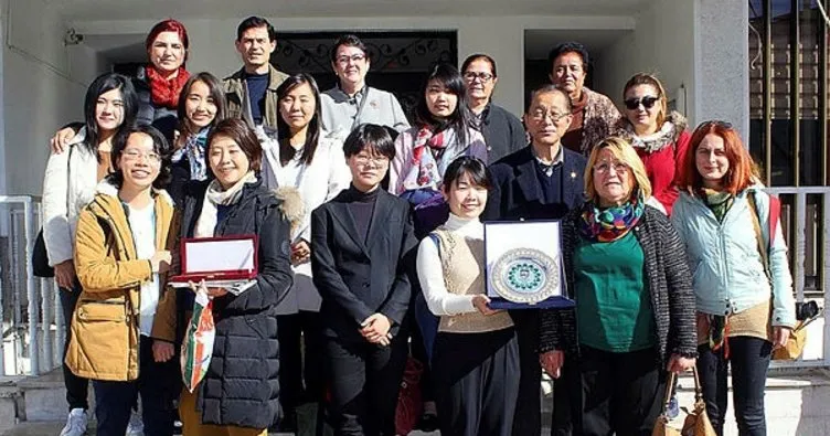 Japon öğrencilerden Babaeski Belediye Başkanı Hacı’ya ziyaret