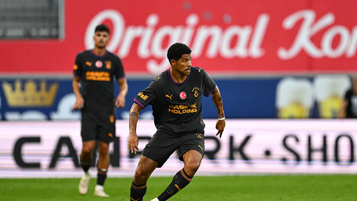 Galatasaraylı futbolcu Gabriel Sara'nın Suudi Arabistan'dan transfer teklifi alabileceğine dair iddialar.